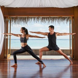 Malediven-Conrad-Rangali-yoga
