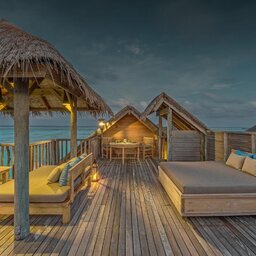 Malediven-Gili-Lankanfushi-villa-suite-terras