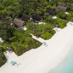 Malediven-Landaa-Giraavaru-Hotel-Four-Seasons-Resort-luchtfoto-2