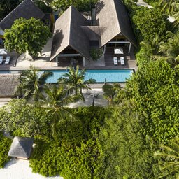 Malediven-Landaa-Giraavaru-Hotel-Four-Seasons-Resort-luchtfoto