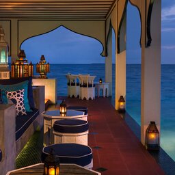 Malediven-Landaa-Giraavaru-Hotel-Four-Seasons-Resort-Shisha-Bar