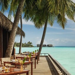 Malediven-North-Malé-Atoll-One-and-Only-Hotel-restaurant