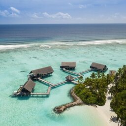 Malediven-North-Malé-Atoll-One-and-Only-Hotel-water-villas