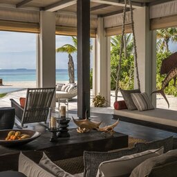 Malediven-Voavah-eiland-Four-Seasons-Baa-Atoll-The-Beach-house-open-living