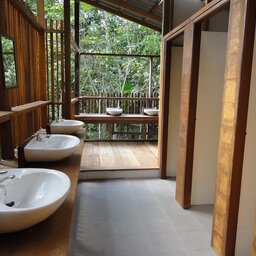 Maleisië-Batang-Ai-Nanga-Sumpa-Lodge-lavabo