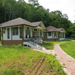 Maleisië-Deramakot-Forest-Reserve-Deramakot-Forest-Lodge-chalet