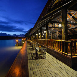 Maleisië-Kinabatangan-River-Sukau-Rainforest-Lodge-restaurant-2
