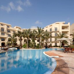 Malta-Gozo-Hotel-Kempinski-San-Lawrenz-pool-2