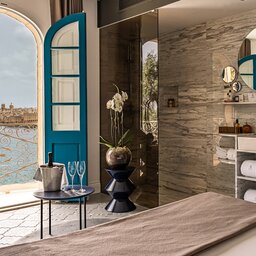 Malta-Valletta-Hotel-Iniala-Harbour-House-room-2