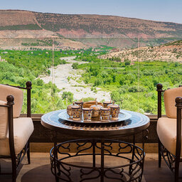 Marokko-Atlasgebergte-Kasbah-Tamadot-View-2