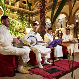 Marokko-Essaouira-Heure-Bleue-Palais-Pool-Sfeer