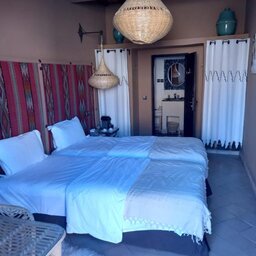 Marokko-Ouarzazate-Omgeving-Riad-Ksar-Ighnda-Kamer