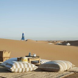 Marokko-Zagora-Woestijn-Erg-Chigaga-Azalai-Desert-Camp-Kussens