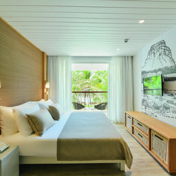 Mauritius-Beachcomber-Le-Canonnier-hotel-family-duplex