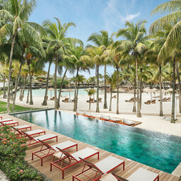 Mauritius-noorden-Paradise-Cove-Hotel-lap-zwembad