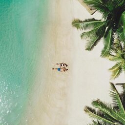 Mauritius-Paradise-Cove-Hotel-koppel-strand