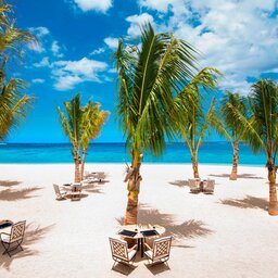 Mauritius-St-Regis-hotel-beach