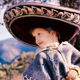 Mexico-Algemeen-Mexico-kinderen-sombrero