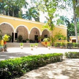 Mexico-Yucatan-Chichen-Itza-Hotels-Hacienda-Chichen-Resort-Spa-gebouw-2
