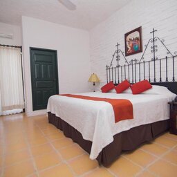 Mexico-Yucatan-Chichen-Itza-Hotels-Meson-del-Marques-kamer