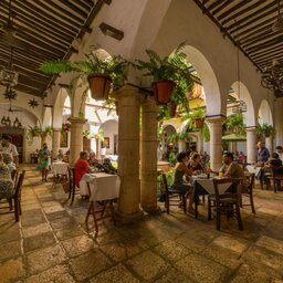 Mexico-Yucatan-Chichen-Itza-Hotels-Meson-del-Marques-restaurant