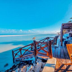 Mexico-Yucatan-Isla-Holbox-Hotels-Las-Nubes-de-Holbox-balcon-zeezicht