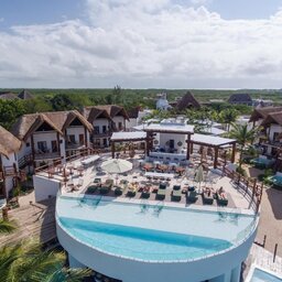 Mexico-Yucatan-Isla-Holbox-Hotels-Villas-HM-Palapas-Del-Mar-gebouw