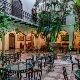 Mexico-Yucatan-Mérida-Hotels-Casa-del-Balam-terras