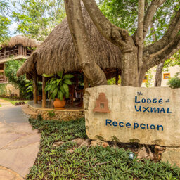 Mexico-Yucatan-Uxmal-Hotels-The-Lodge-Uxmal-receptie