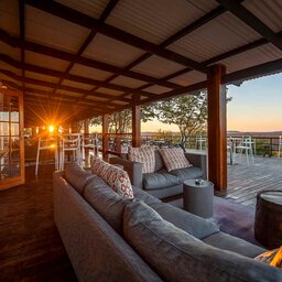 Namibie-Etosha-south-hotel-Etosha Safari-Lodge-terras