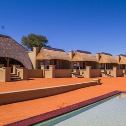 Namibie-kalahari-hotel-Intu Afrika Zebra Lodge-huisje-1
