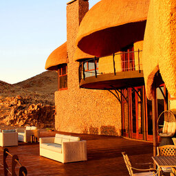 Namibië-Sossusvlei-Desert Hills Lodge-terras-1