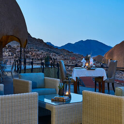 Namibië-Sossusvlei-Desert Hills Lodge-terras-2