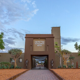 Namibie-Sossusvlei-Sossusvlei Lodge-ingang