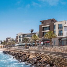 Namibie-Swakopmund-Strand-Hotel-hotelgebouw