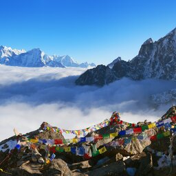 Nepal - Gokyo Ri to Arakam Tse - Cholatse - Tabuche Peak - Thamserku and Kangtega - Himalaya