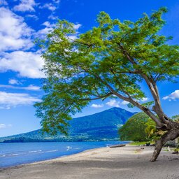 Nicaragua - Island Ometepe - vulcano