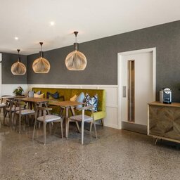 Nieuw-Zeeland-Marlborough-Hotels-14th Lane Urban Hotel-ontbijtzaal