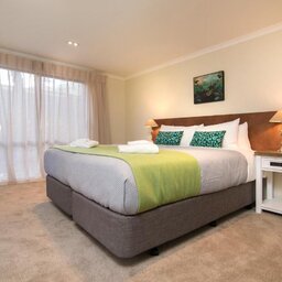Nieuw-Zeeland-Marlborough-Hotels-Furneaux Lodge-cottage-slaapkamer