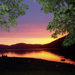 Nieuw-Zeeland-Marlborough-Hotels-Furneaux Lodge-zonsondergang