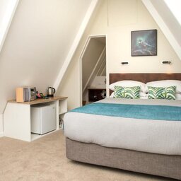 Nieuw-Zeeland-Marlborough-Hotels-Punga Cove Resort-chalet 2