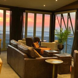 Nieuw-Zeeland-westcoast-hotel-Scenic Hotel Punakaiki-lounge