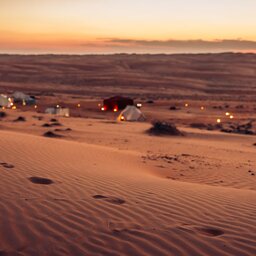 Oman-Wahiba Sands-Canvas Club-voetafdrukken in het zand