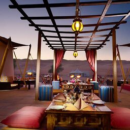 Oman-woestijn-Desert Nights Camp-two dune restaurant 3