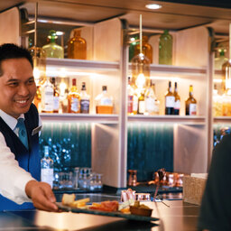 Onboard_AtlasBar_Food_Talent_JLP_0268