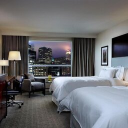 Oost-Canada-Montréal-The-Westin-Montreal-twin-room