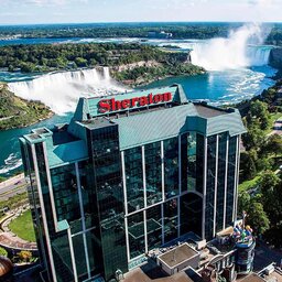 Oost-Canada-Niagara-Falls-Sheraton-Fallsview-Hotel-gebouw