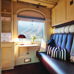 Peru-Belmond-Andean-Explorer-cabine-zitbank