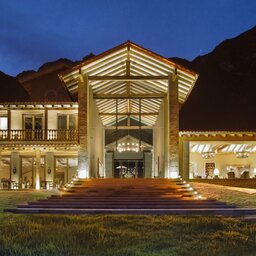 Peru-Heilige-Vallei-Inkaterra-Haciënda-Urubamba-Algemeen-Vooraanzicht-Nacht