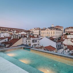 Portugal-Lissabon-Hotel-Verride-Palacio-zwembad-2